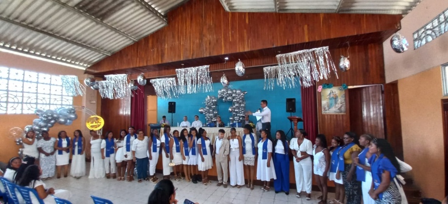 Ceremonia de cierre del proyecto de formación artesanal certificada para mujeres víctimas en Esmeraldas